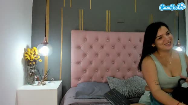 yinn-yang play Webcam SHOW @ 09-12-2023
