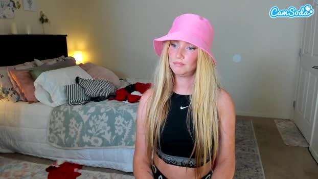 mskelli kissing Webcam SHOW @ 18-12-2023