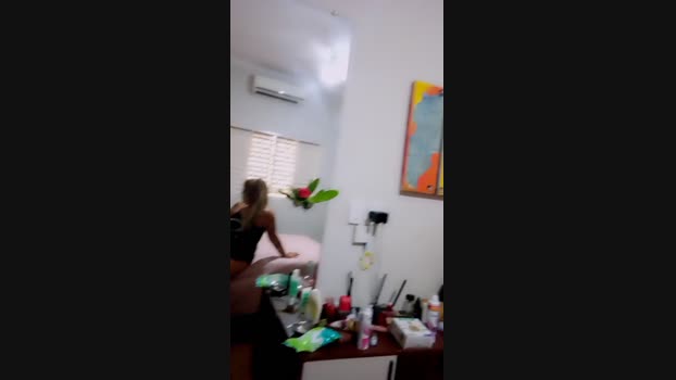 Vivialves love Webcam SHOW @ 28-12-2023