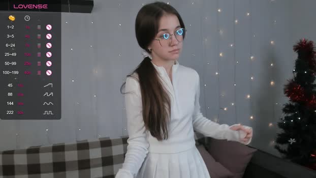 EdinaFairleigh legs Webcam SHOW @ 29-12-2023