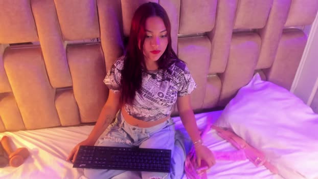 PetiteSofia deepthroat Webcam SHOW @ 31-12-2023