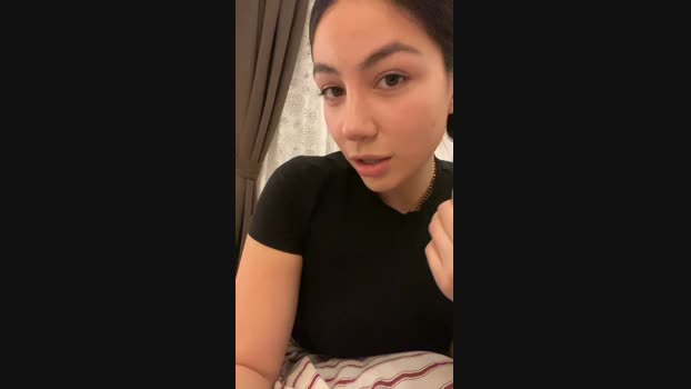 Friendzzone ass Webcam SHOW @ 01-01-2024