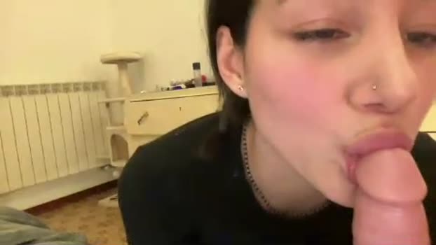 Friendzzone tits Webcam SHOW @ 01-01-2024