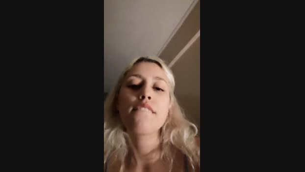 emi_laura hard Webcam SHOW @ 02-01-2024