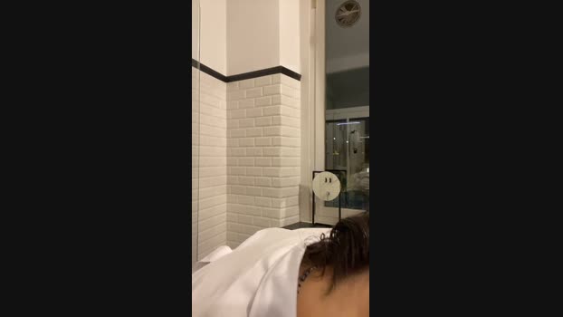 Friendzzone show Webcam SHOW @ 09-01-2024