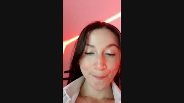 BruunaLove_ Topless Webcam SHOW @ 10-01-2024