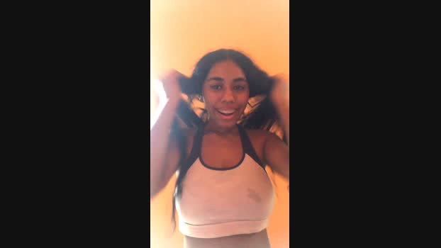 Bombomzinhovip sex Webcam SHOW @ 19-01-2024