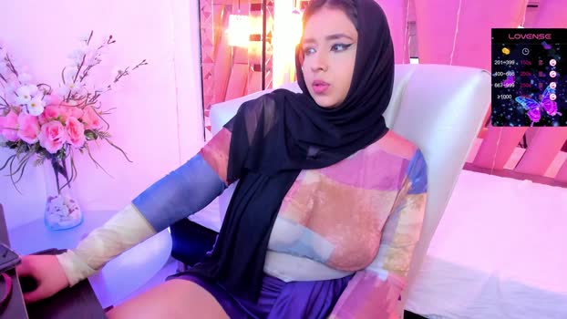 ThanaHaluff spanking Webcam SHOW @ 18-01-2024
