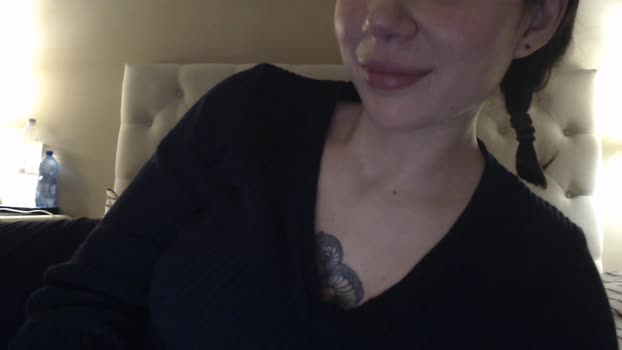 Friendzzone Pretty Webcam SHOW @ 23-01-2024