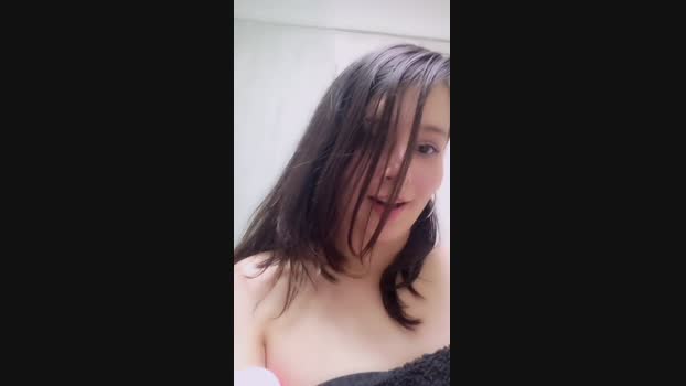 Roxannepiggy fuck Webcam SHOW @ 27-01-2024