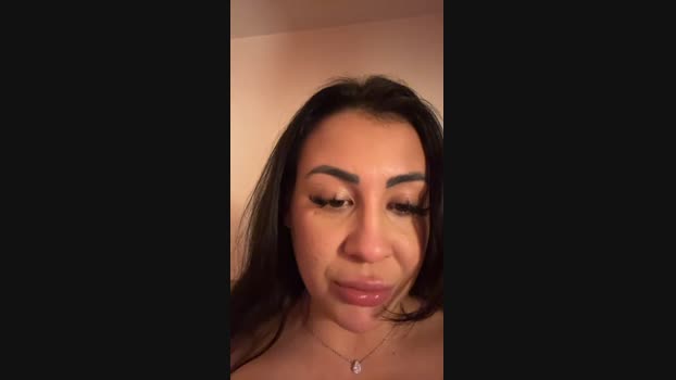 Queen750002Cam Webcam Webcam SHOW @ 01-02-2024
