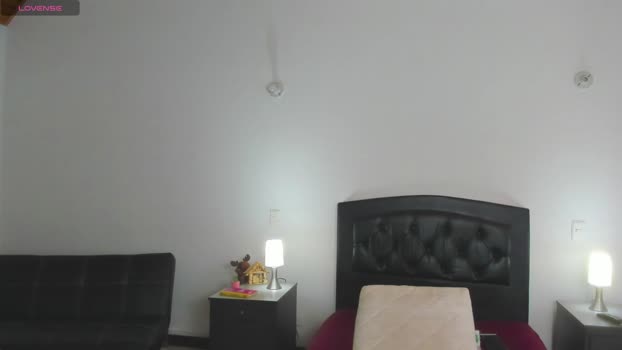 adriana71 Show Webcam SHOW @ 10-02-2024