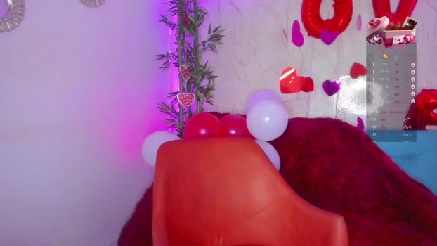 ThanaHaluff kiss Webcam SHOW @ 14-02-2024