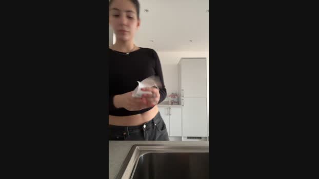 Friendzzone Cam Webcam SHOW @ 15-02-2024