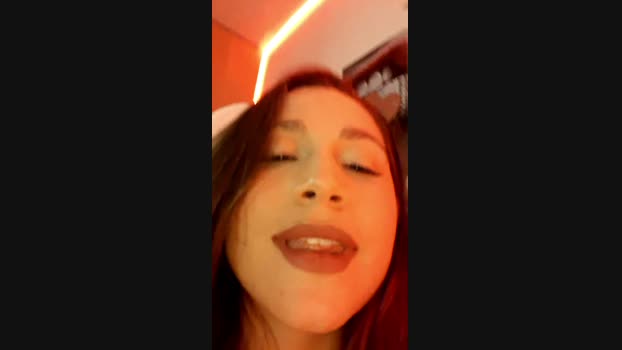 BruunaLove_ fingering Webcam SHOW @ Cam4 18-03-2024