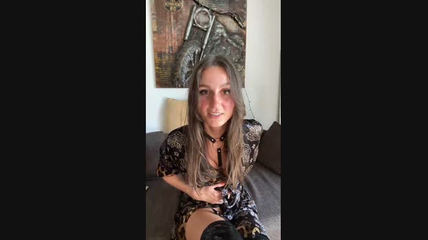 Prisc_bxy fingering Webcam SHOW @ Cam4 02-06-2024