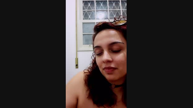 Yve_Zveel spanking Webcam SHOW @ Cam4 04-06-2024