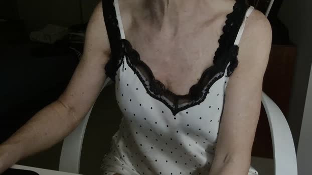 suite_69 spank Webcam SHOW @ Cam4 20-06-2024