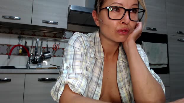 smeralda33 playtime Webcam SHOW @ Cam4 04-07-2024