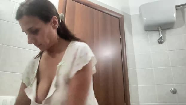 martinabigst kiss Webcam SHOW @ Cam4 10-07-2024