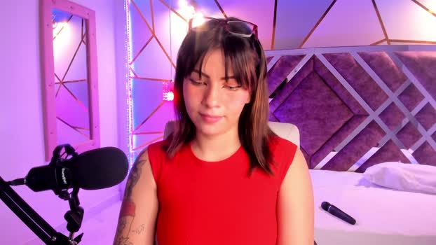 AlessiaDouce spank Webcam SHOW @ Cam4 13-08-2024
