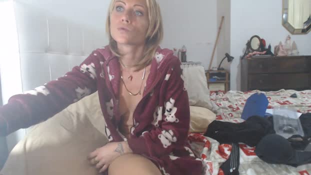 Saretta23 striptease Webcam SHOW @ Cam4 03-10-2024
