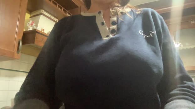 martinabigst horny Webcam SHOW @ Cam4 18-11-2024