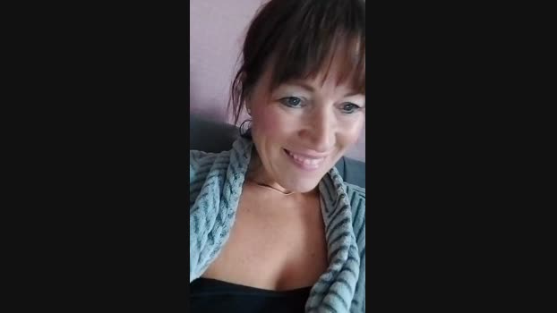 Cumonme17 beauty Webcam SHOW @ Cam4 05-12-2024