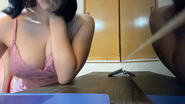 bbnin2 legs Webcam SHOW @ Cam4 11-12-2024