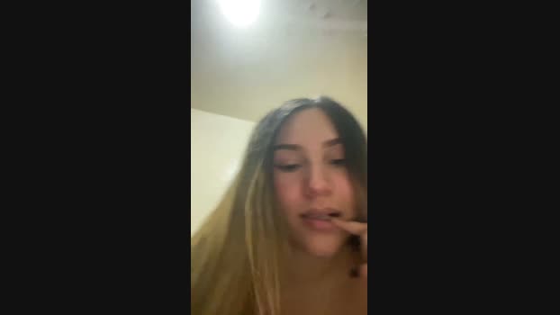 chanelrunner Webcam Webcam SHOW @ Cam4 18-12-2024
