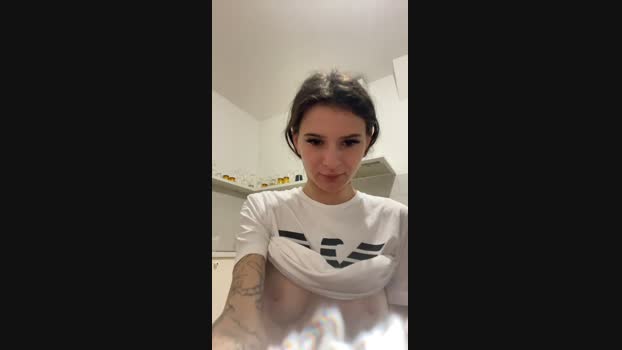 Carmenelui kiss Webcam SHOW @ Cam4 20-12-2024