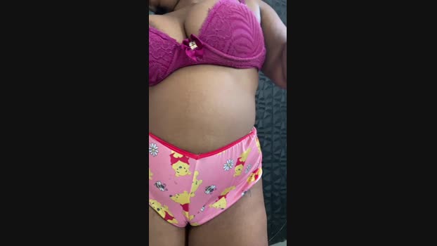 Isiscastelanni fingering Webcam SHOW @ Cam4 01-01-2025