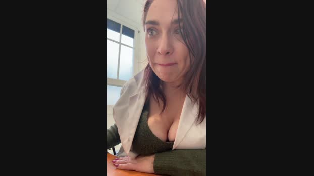 Shooowgirl show Webcam SHOW @ Cam4 10-01-2025