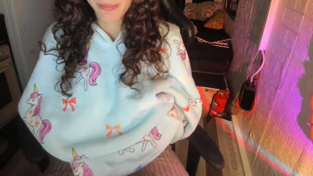 MartesBratty squirt Webcam SHOW @ Cam4 14-01-2025