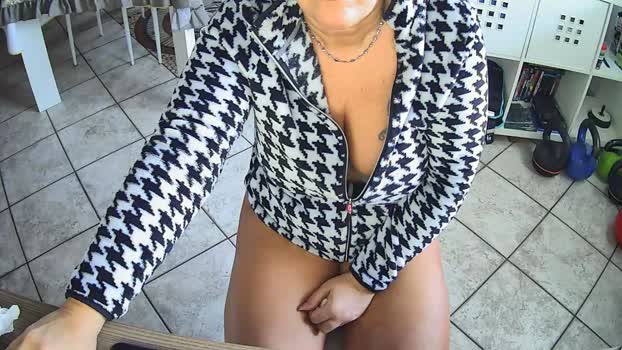 moniba analsex Webcam SHOW @ Cam4 28-01-2025