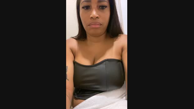 Taillane Naked Webcam SHOW @ Cam4 02-02-2025