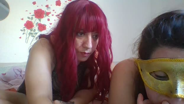 Carolyne2023 fuckher Webcam SHOW @ Cam4 10-02-2025