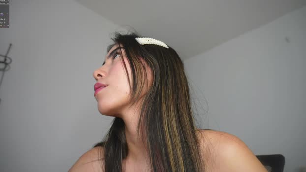 SquirtTeen fuckface Webcam SHOW @ Cam4 15-02-2025