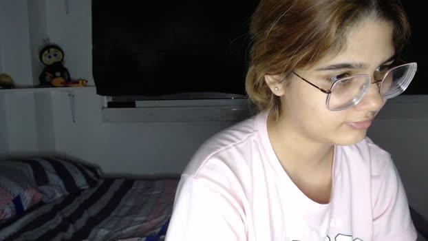 AliceP0 Naked Webcam SHOW @ Cam4 20-02-2025