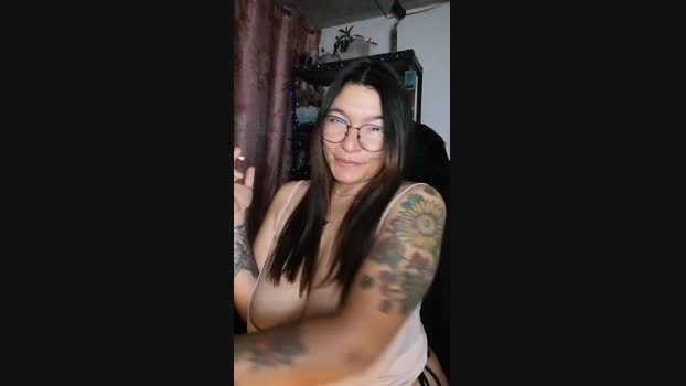 CrazyMom69 fingers Webcam SHOW @ Cam4 22-02-2025