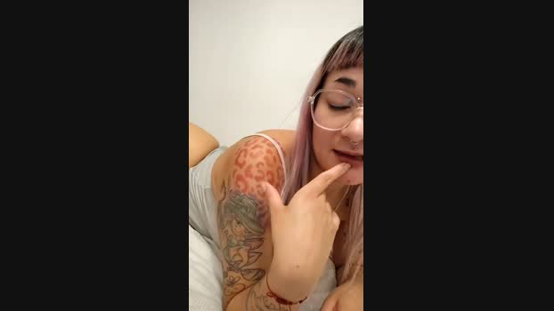 EroMiauEro beauty Webcam SHOW @ Cam4 14-03-2025