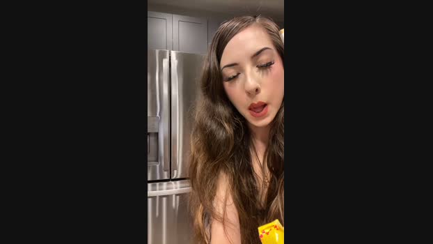 Spicybliss suckshow Webcam SHOW @ Cam4 31-03-2025