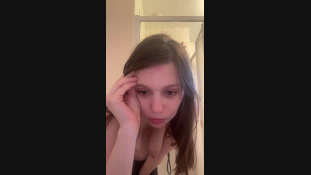Ladeese79007 lickpussy Webcam SHOW @ Cam4 09-04-2025