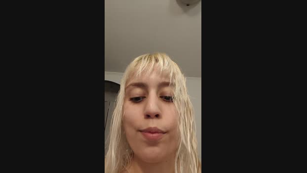 emi_laura Download Webcam SHOW @ Cam4 12-05-2025