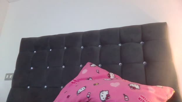 Fernandanicee fuckher Webcam SHOW @ Cam4 15-05-2025