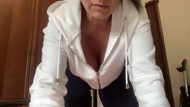 martinabigst legs Webcam SHOW @ Cam4 15-05-2025