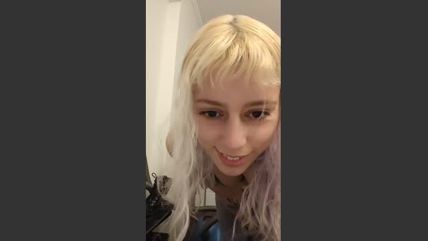 emi_laura dirty Webcam SHOW @ Cam4 06-07-2025