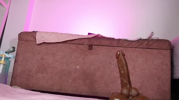 emyli_sw hard Webcam SHOW @ Cam4 24-07-2025