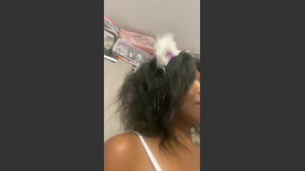 Belingtia kissing Webcam SHOW @ Cam4 03-08-2025