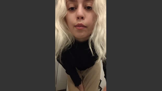 emi_laura suckcock Webcam SHOW @ Cam4 12-08-2025